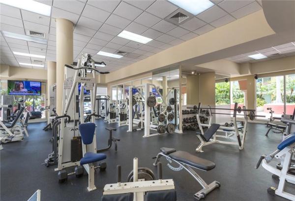 Intracostal Yacht Club, 16900 N Bay Rd #501, Sunny Isles Beach, Florida 33160, image 3