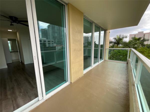 Intracostal Yacht Club, 16900 N Bay Rd #501, Sunny Isles Beach, Florida 33160, image 1