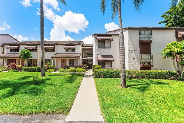 5040 Rose Hill Dr #206, Boynton Beach, Florida 33437, image 1