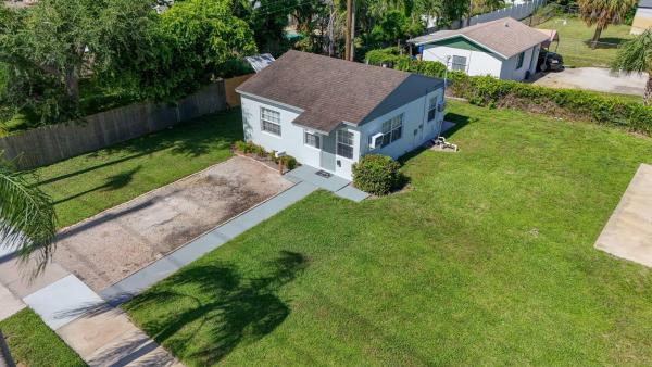 Kelsey City, 304 Cypress Dr, Lake Park, Florida 33403, image 1
