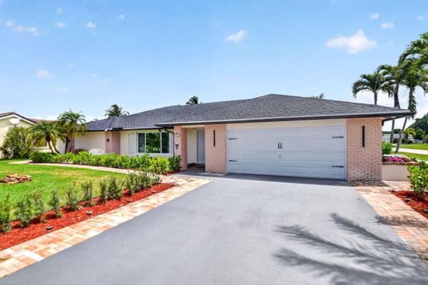 South Shore Of Wellington, 990 Hickory Trl, Wellington, Florida 33414, image 3