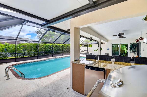 South Shore Of Wellington, 990 Hickory Trl, Wellington, Florida 33414, image 1