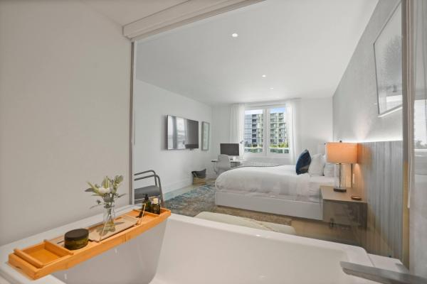 Roney Palace, 2301 Collins Ave #407, Miami Beach, Florida 33139, image 1