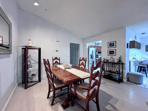 Sugar Pond Manor, 569 Dollarspot Ct, Wellington, Florida 33414, image 2