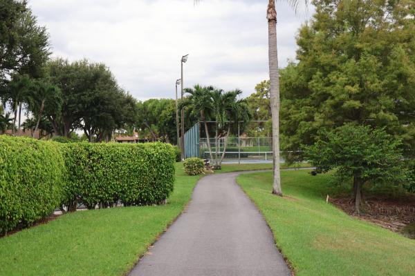 Pine Ridge North 2, 603 Sea Pine Way #H3, Greenacres, Florida 33415, image 3
