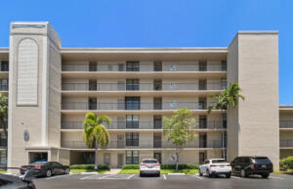 Boca Bayou, 6 Royal Palm Way #111, Boca Raton, Florida 33432, image 3