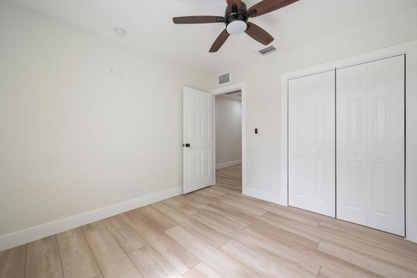 Sunflower, 8201 NW 67th Ave, Tamarac, Florida 33321, image 3