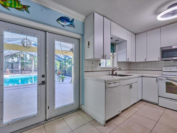 Seacrest Estates, 191 SE 27th Ave, Boynton Beach, Florida 33435, image 2