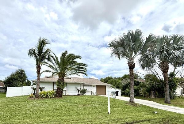 Swan Park, 637 SW Granadeer St, Port St. Lucie, Florida 34983, image 2