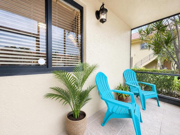 Racquet Club At Bonaventure, 303 Lakeview Dr #102, Weston, Florida 33326, image 1