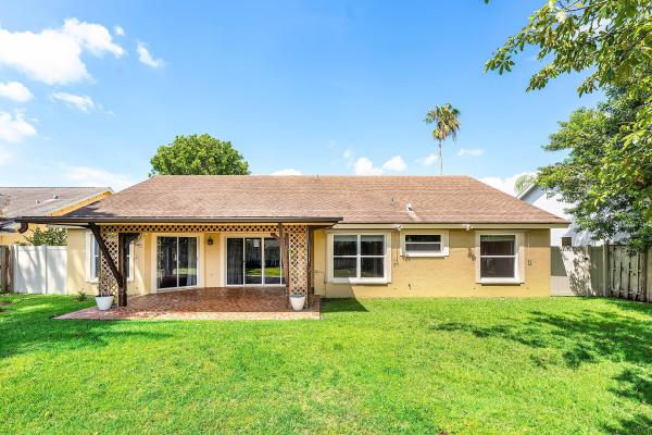 Meadowland Cove Of Wellington, 13053 Meadowbreeze Dr, Wellington, Florida 33414, image 3
