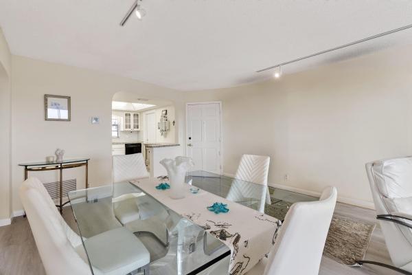 Harbour Towers, 907 Marina Dr #306, North Palm Beach, Florida 33408, image 2