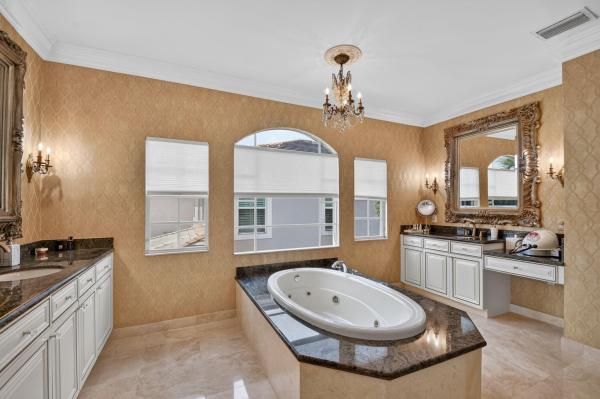 Wellington View, 718 Edgebrook Ln, West Palm Beach, Florida 33411, image 3
