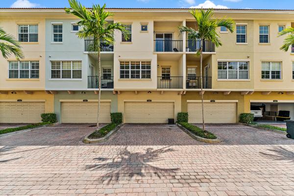 Harbour Oaks, 2558 Gardens Pkwy, Palm Beach Gardens, Florida 33410, image 3