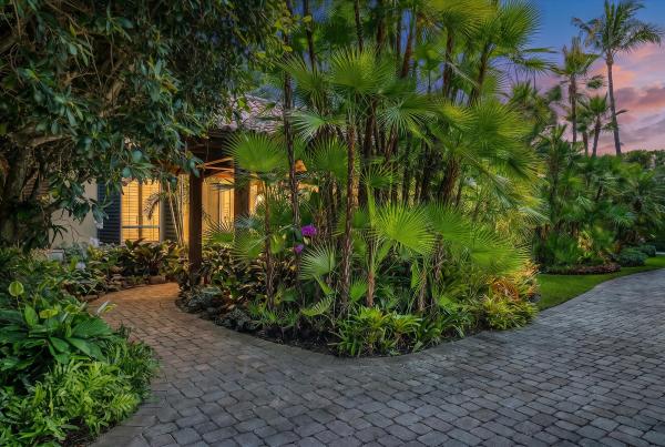 Palama Estates, 6 La Costa Way, Palm Beach, Florida 33480, image 1