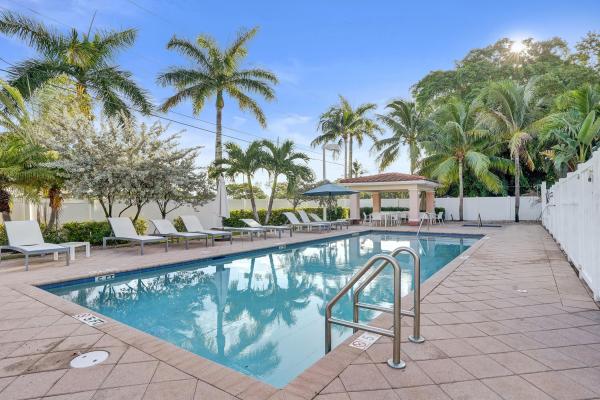 Santa Barbara Villas, 2353 SE 5th St, Pompano Beach, Florida 33062, image 2