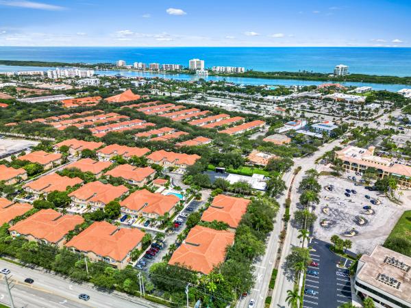 Tequesta Trace, 112 Lighthouse Cir #J, Tequesta, Florida 33469, image 3