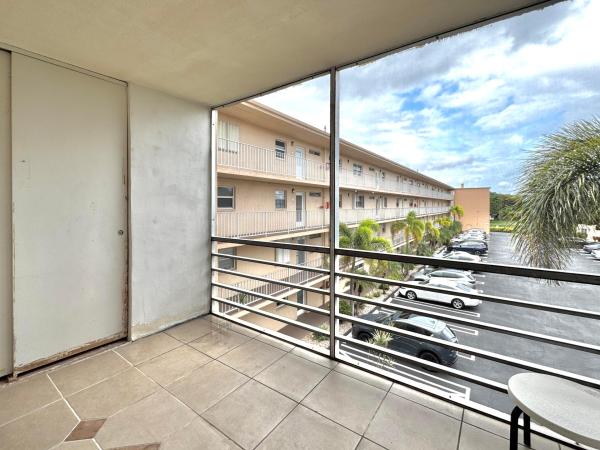 Village Royale Greentree, 2515 NE 2nd Ct #315, Boynton Beach, Florida 33435, image 3