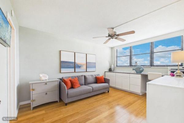 Gemini, 336 Golfview Rd #1017, North Palm Beach, Florida 33408, image 1
