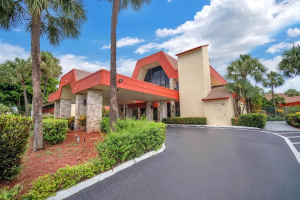 Holiday Springs, 3231 Holiday Springs Blvd #306, Margate, Florida 33063, image 2
