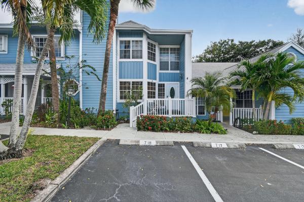 Villas Of Ocean Dunes, 717 Ocean Dunes Cir, Jupiter, Florida 33477, image 3