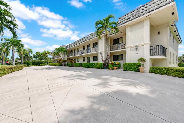 Northlake Villas, 326 Northlake Dr #201, North Palm Beach, Florida 33408, image 1