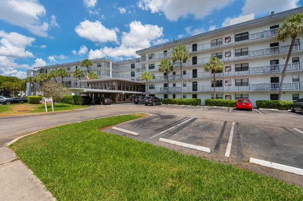 Isle Of Boca Dunes, 9235 SW 8th St #405, Boca Raton, Florida 33428, image 1