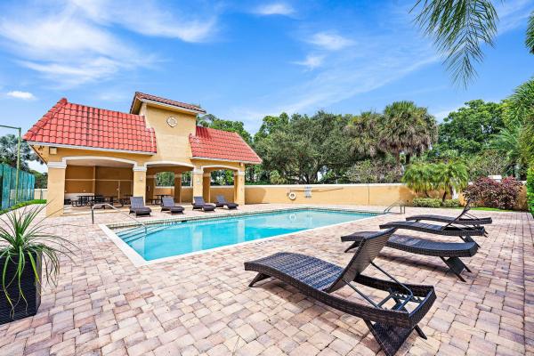 Stonebriar At Maplewood, 123 Augusta Ct, Jupiter, Florida 33458, image 2