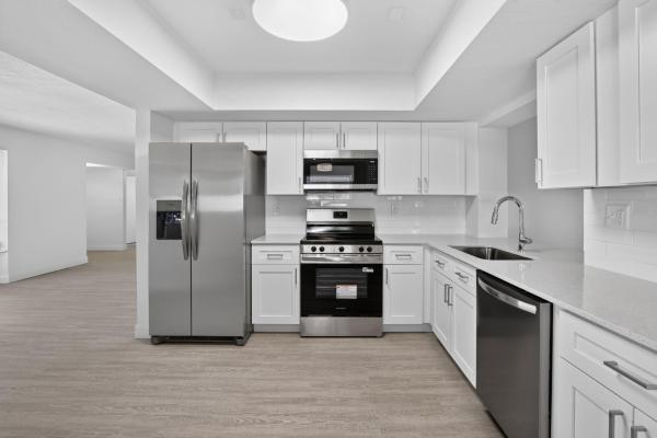Oriole Estates, 3390 NW 42nd St, Lauderdale Lakes, Florida 33309, image 2