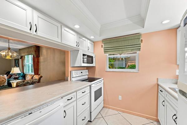 Waterside Village Of Palm Beach, 211 Waterside Dr, Hypoluxo, Florida 33462, image 3