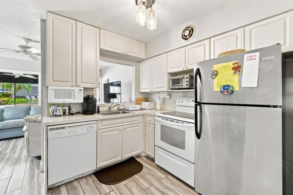 1960 NE 1st St #4B, Deerfield Beach, Florida 33441, image 1