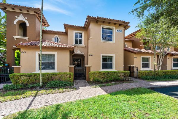 2896 Hidden Hills Rd #1002, West Palm Beach, Florida 33411, image 2