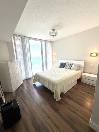 La Perla, 16699 Collins Ave #2410, Sunny Isles Beach, Florida 33160, image 3