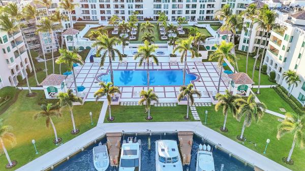 Mizner Court, 100 SE 5th Ave #202, Boca Raton, Florida 33432, image 1
