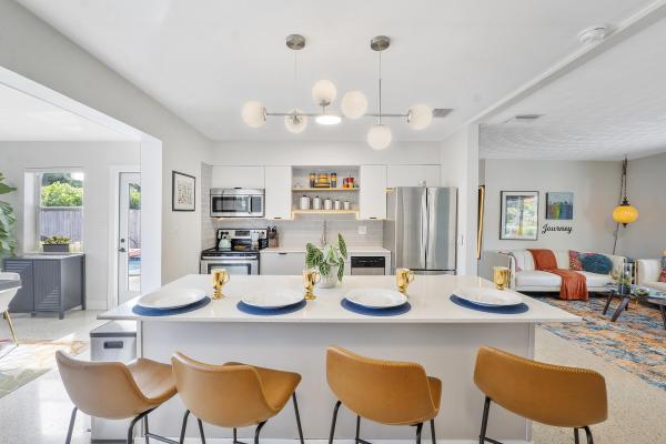 Lloyd Estates, 3557 Lloyd Dr, Oakland Park, Florida 33309, image 2