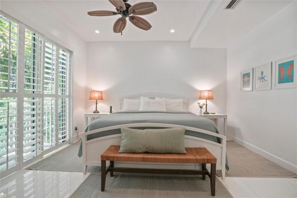 White Sands Beach, 347 Oak St #B1, Hollywood, Florida 33019, image 2