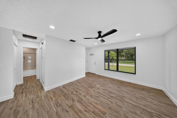Indian River Estates, 6101 Balsam Dr, Fort Pierce, Florida 34982, image 1