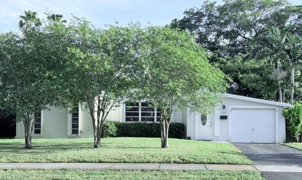 Collier Estates, 751 NE 61st St, Oakland Park, Florida 33334, image 1