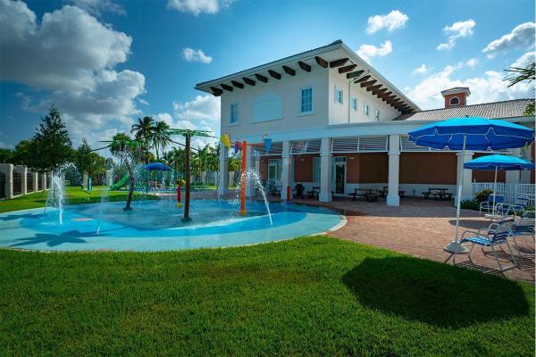 Wimbledon Villas At Town Place, 5576 Fox Hollow Dr, Boca Raton, Florida 33486, image 2