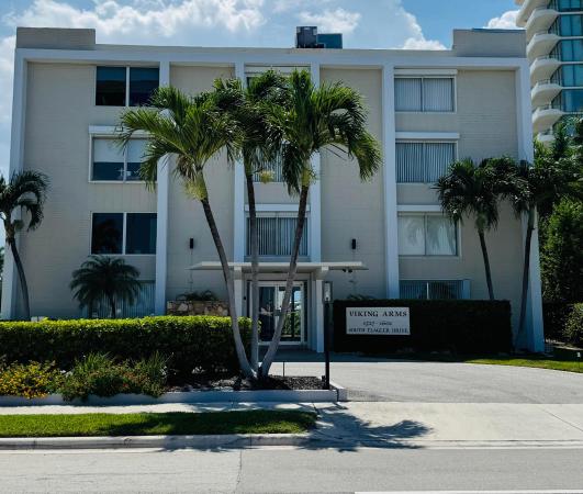 Viking Arms, 1527 S Flagler Dr DRIVE #112F, West Palm Beach, Florida 33401, image 2