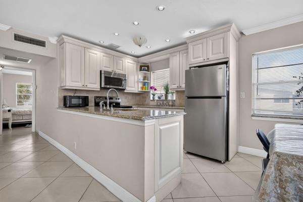 181 Coventry H, West Palm Beach, Florida 33417, image 1