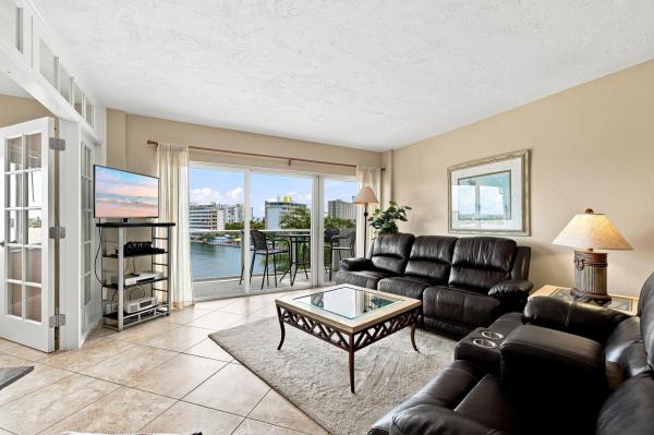 Pompano Yacht & Beach Club, 140 NE 28th Ave #602, Pompano Beach, Florida 33062, image 1
