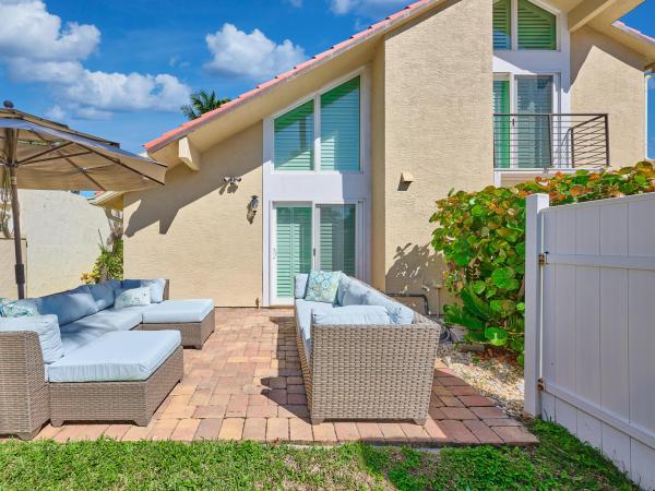 Ocean Walk Place, 108 E Coral Fish Ln, Jupiter, Florida 33477, image 1