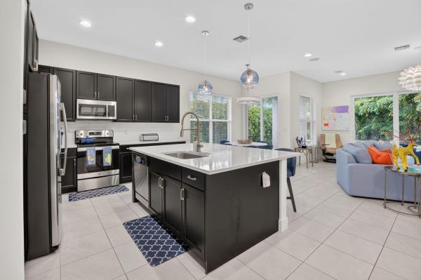 Dakota, 9772 Celtic Sea Ln, Delray Beach, Florida 33446, image 3