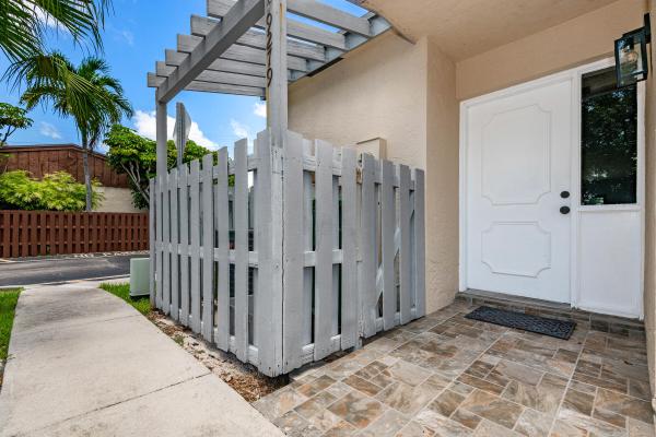 Rainbow Lakes Villas, 9279 NW 17th Ct, Pembroke Pines, Florida 33024, image 3