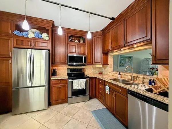 134 Cypress Point Dr, Palm Beach Gardens, Florida 33418, image 2
