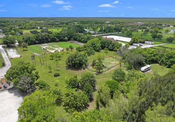 Rustic Ranches Estates, 16639 Hollow Tree Ln, Wellington, Florida 33470, image 1