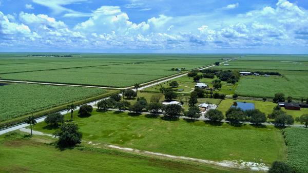 8 Congleton Dr DRIVE, Belle Glade, Florida 33430, image 1
