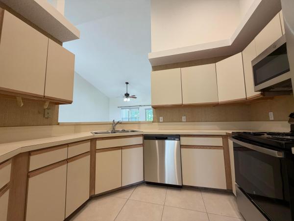 302 Muirfield Ct #302E, Jupiter, Florida 33458, image 1