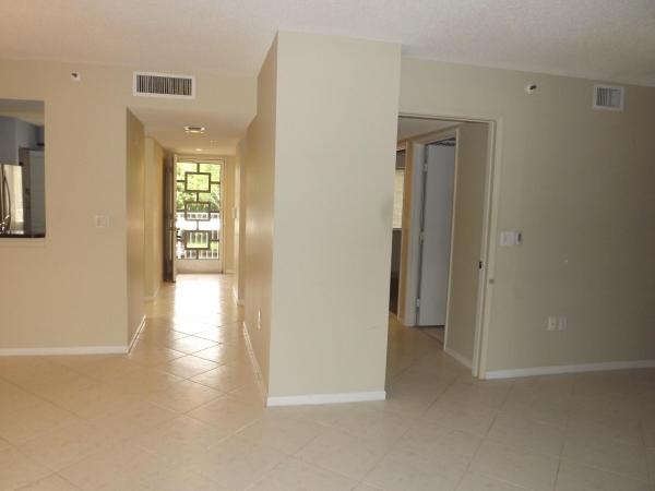 Huntington Pointe, 6112 Huntwick Ter #205, Delray Beach, Florida 33484, image 2